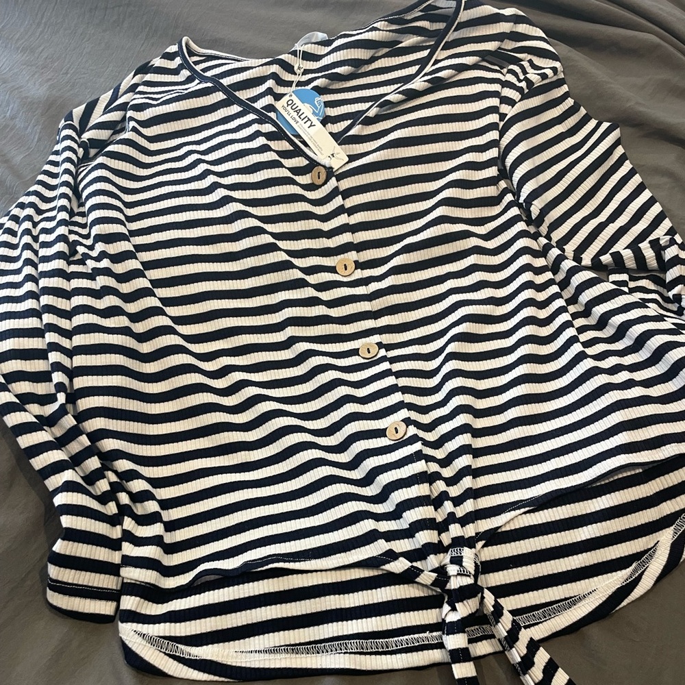 CupShe long sleeve Navy Blue and White striped shirt. NWT. Size L.